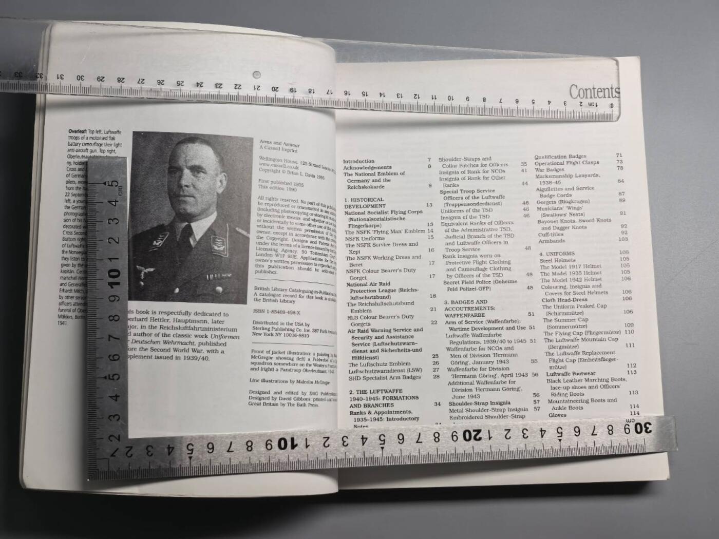 小驴勋章奖章收藏4月11日周六晚六点拍卖（珍爱和平，收藏战争，铭记历史，勿忘国耻，忠党爱国。有偿代拍，送拍规则在简介最后，参拍须阅读规则后再参拍，关系到运费包装发货时效真假辨别等关键信息，拍卖时不再发原图，看大图店主微信码在拍卖店铺介绍里）