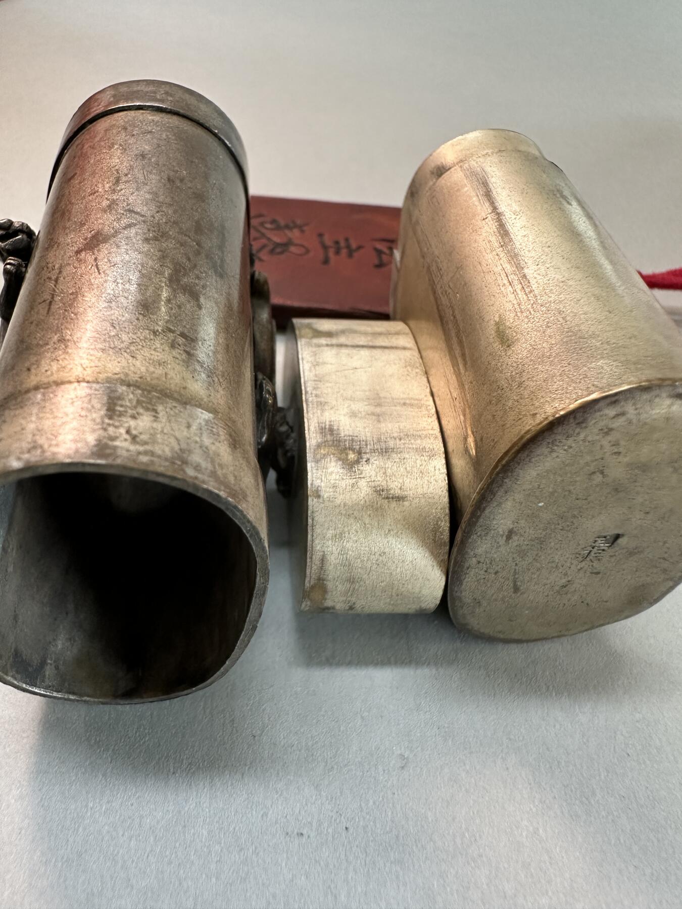 民国老白铜双侧高浮雕螭龙蛙钮多层腰圆形铜烟丝盒 传世良美品 民俗文玩雅器