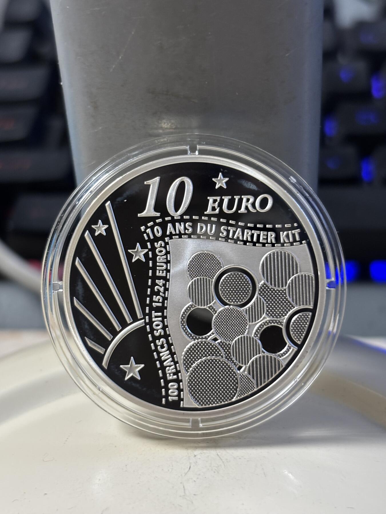 第197期拍卖 法国2011年纪念银币3枚套，900银，22.2克*3，发行10000枚