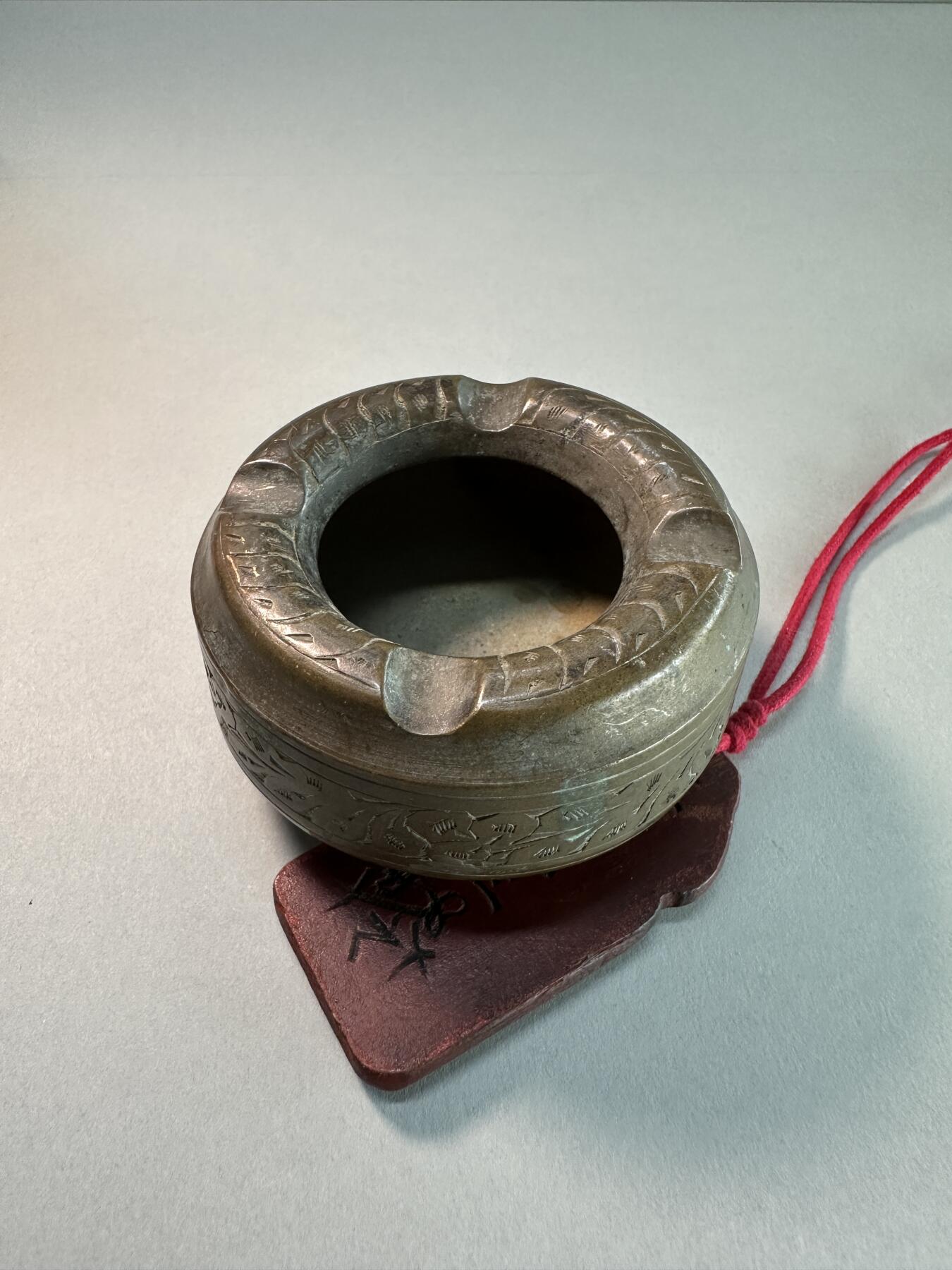 民国至建国初老黄铜刻花铜烟灰缸 传世良美品 包老保真 烟具雅器