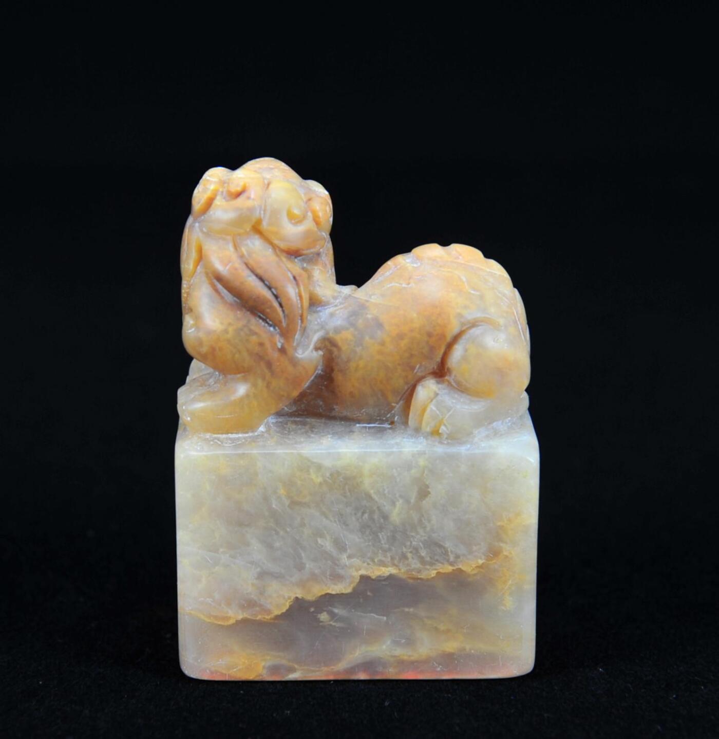  碧月说宝.近现代名家篆刻印章专场-纪晓岚纪念馆原馆长旧藏 寿山巧雕瑞兽钮印章