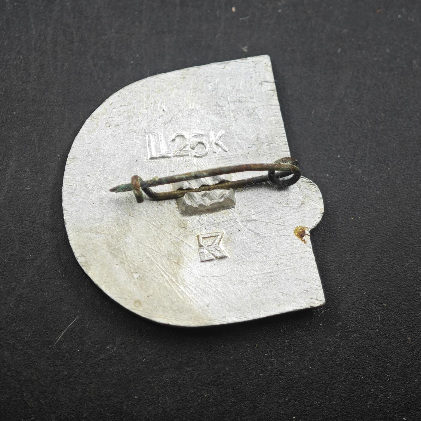 4月11日结束，成斌徽章钱币专场 苏联格鲁吉亚足球俱乐部纪念章