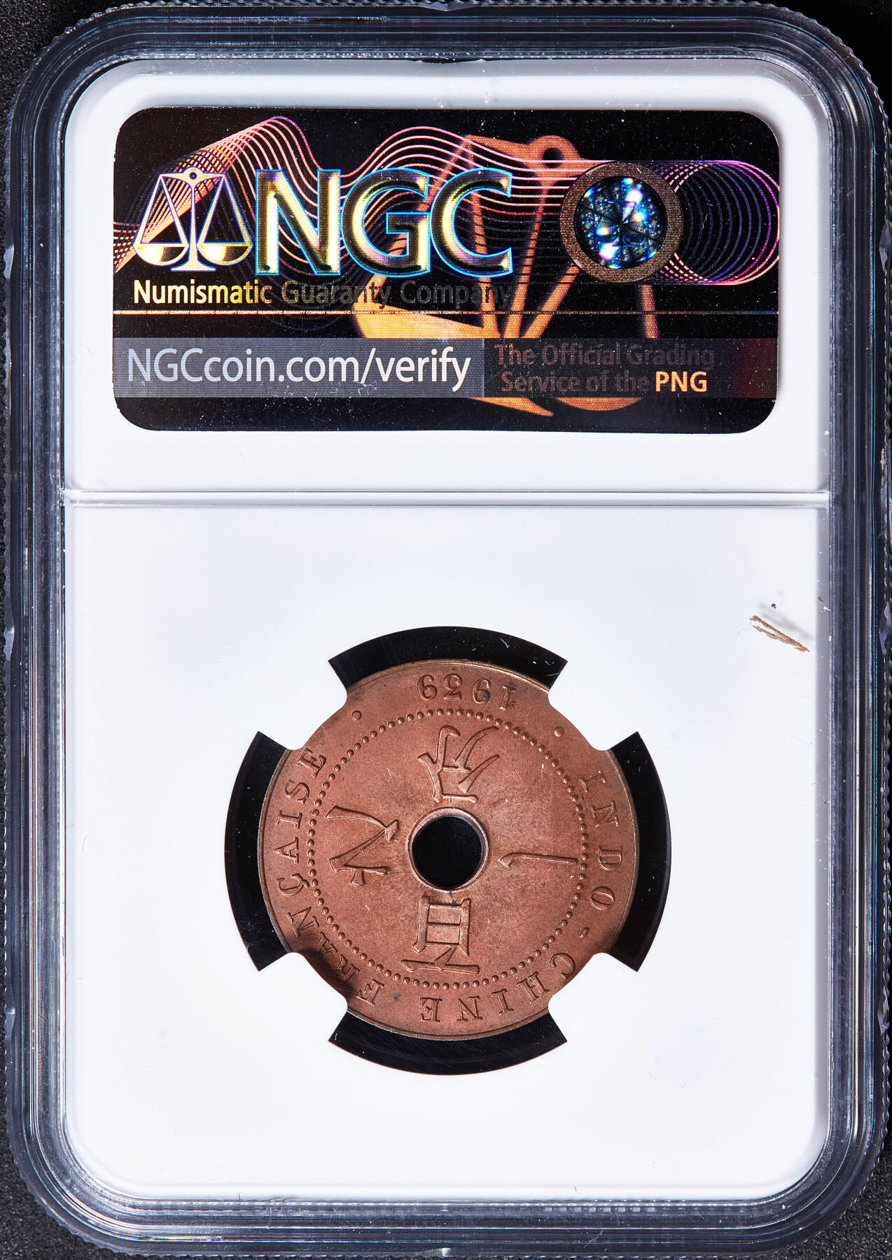 【俄甄集藏】满园春色-2026年(051)04-22星期三 晚 19:30 全场包邮 法属印度支那1939年A版中孔百分之一（1分）铜币，NGC MS64RB，原铜光