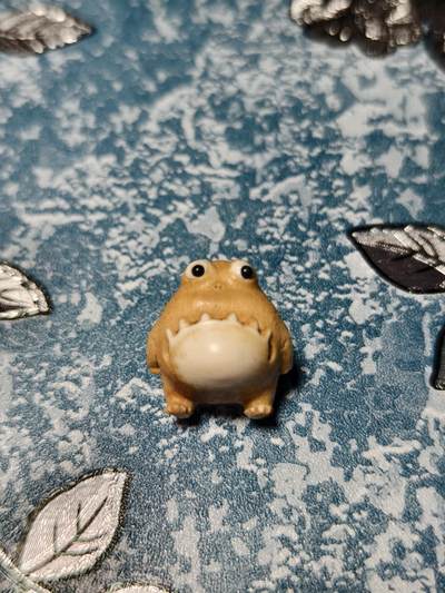 抚柳草堂-第二十四期章牌钱币  奖章勋章 满百包邮 放漏专场 - 鹿角根付  小怪兽大眼萌 天然鹿角雕刻 生动可爱 仅此一件 