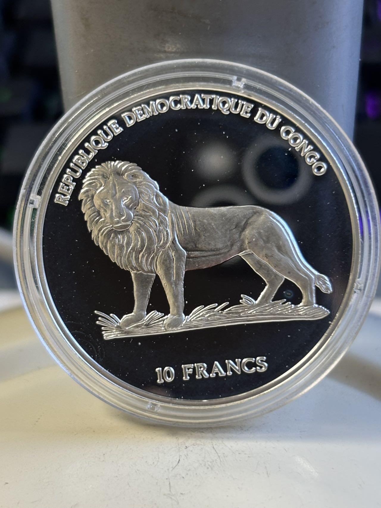 第197期拍卖 刚果2000年千禧年系列丢勒自画像精制纪念银币，925银，20克，有氧化，发行5000枚