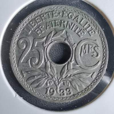 沼泽如烟--第1049场 - 法国1933年25分