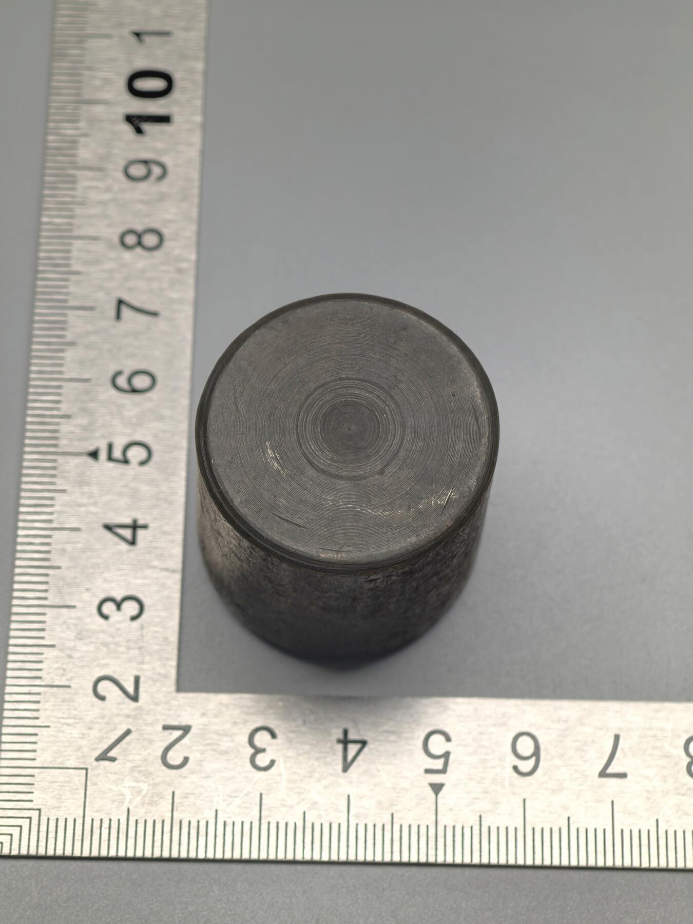 小驴勋章奖章收藏4月11日周六晚六点拍卖（珍爱和平，收藏战争，铭记历史，勿忘国耻，忠党爱国。有偿代拍，送拍规则在简介最后，参拍须阅读规则后再参拍，关系到运费包装发货时效真假辨别等关键信息，拍卖时不再发原图，看大图店主微信码在拍卖店铺介绍里） 得三德意志母亲十字勋章中间珐琅位置的原模模具，半斤重