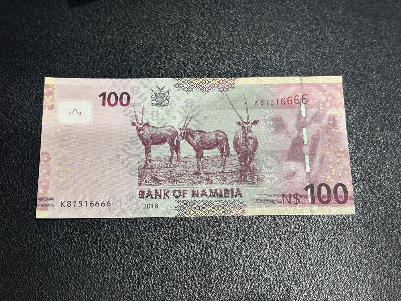 《外钞收藏家》第六百二十六期（精品场）（长期征集拍品、欢迎藏友们联系合作） 2018年纳米比亚100 狮子号 无47 全新UNC