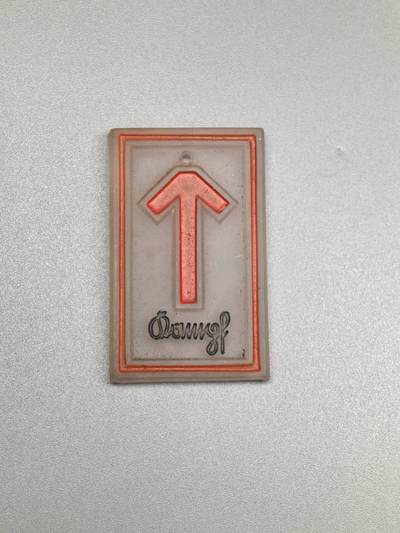 小驴勋章奖章收藏4月11日周六晚六点拍卖（珍爱和平，收藏战争，铭记历史，勿忘国耻，忠党爱国。有偿代拍，送拍规则在简介最后，参拍须阅读规则后再参拍，关系到运费包装发货时效真假辨别等关键信息，拍卖时不再发原图，看大图店主微信码在拍卖店铺介绍里） - 得冬季救济吊坠