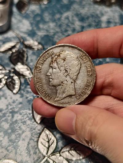 抚柳草堂-第二十八期章牌钱币  奖章勋章 满百包邮 放漏专场 1849比利时5法郎银币 重25g 早期利奥波德一世版比利奥波德二世很多 压力足细节好