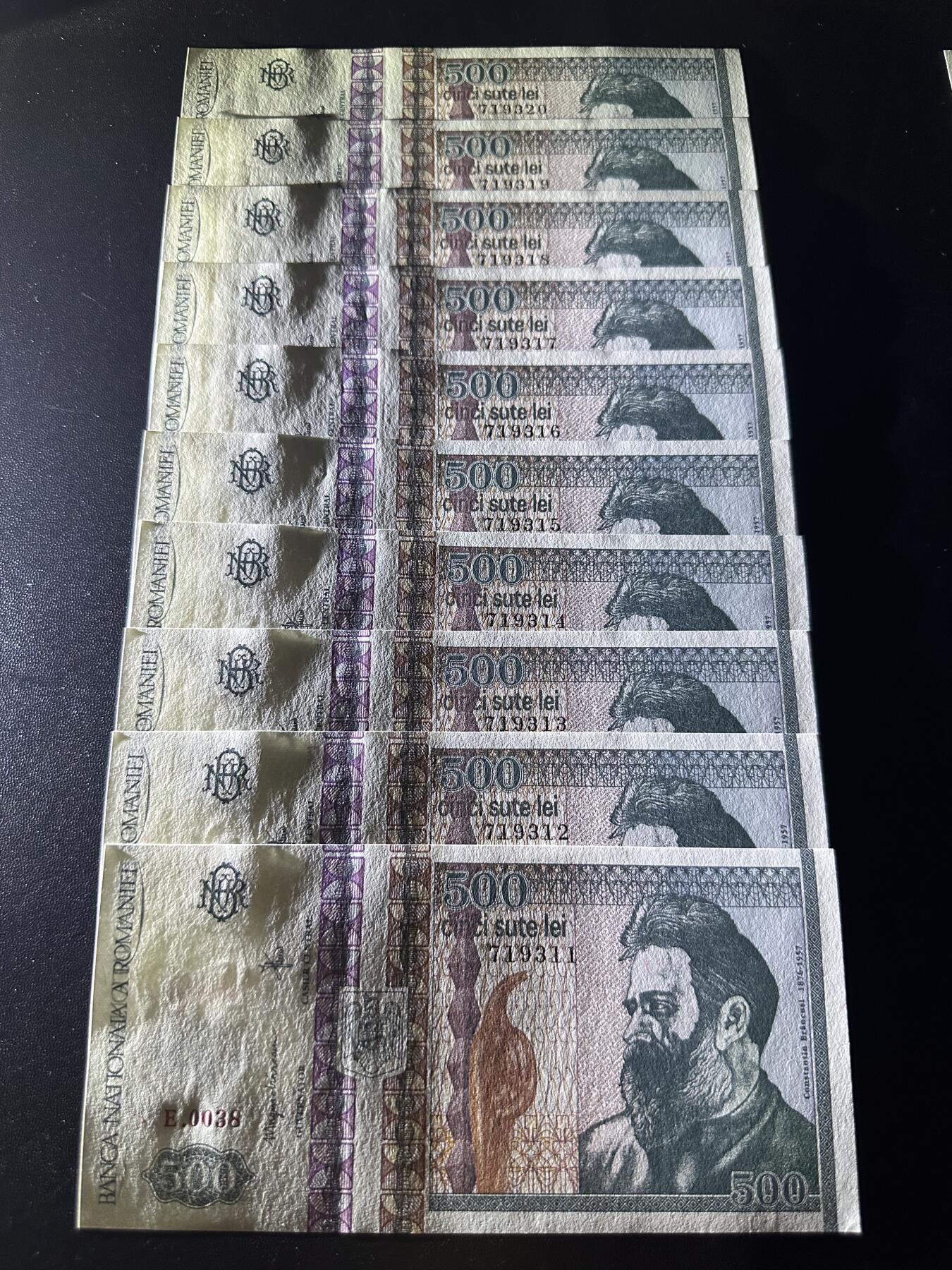 《外钞收藏家》第六百二十六期（精品场）（长期征集拍品、欢迎藏友们联系合作） 罗马尼亚1992年500列伊标十连号（大部分全程无4）	UNC