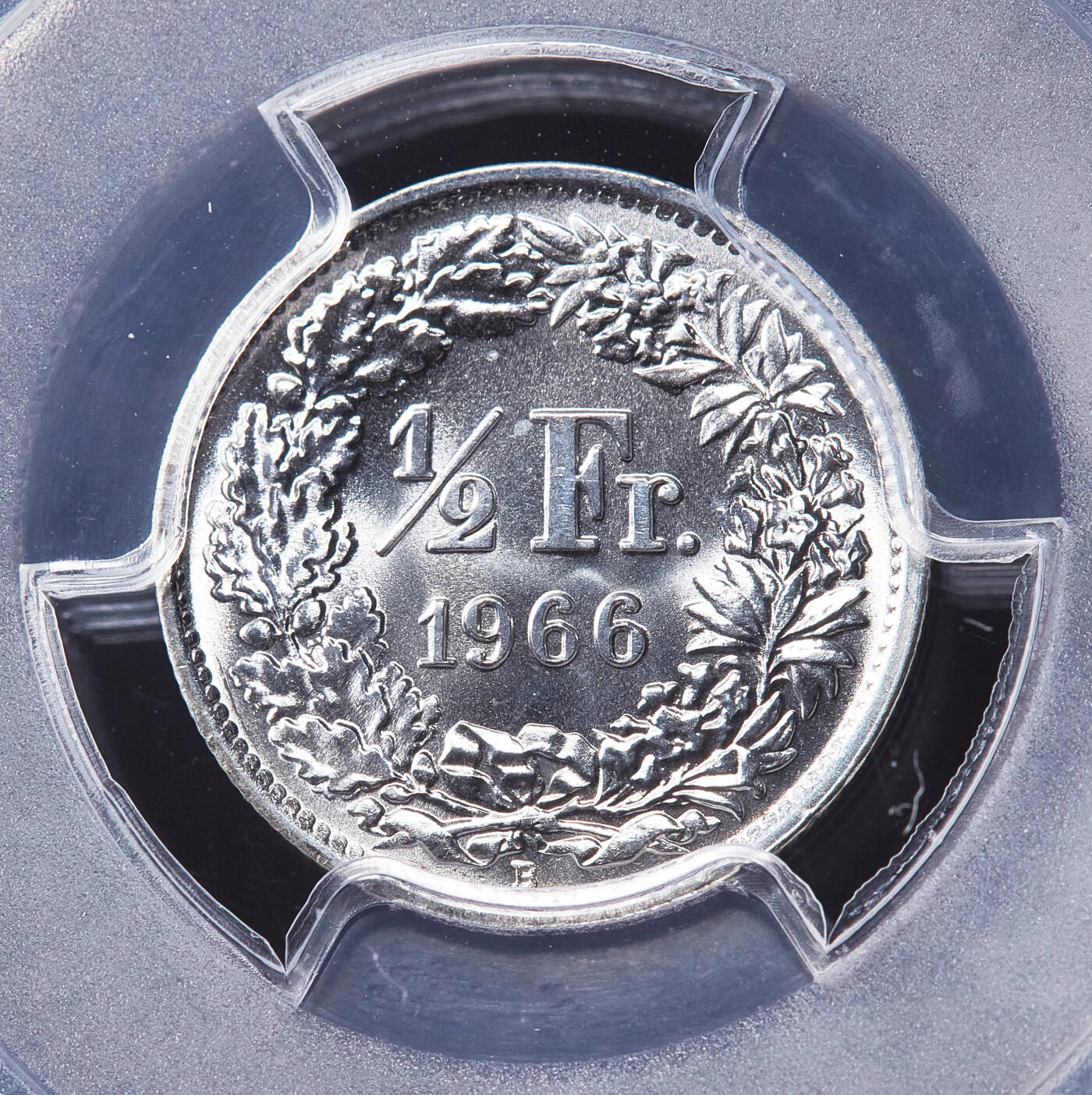 【俄甄集藏】满园春色-2026年(051)04-22星期三 晚 19:30 全场包邮 瑞士1965-1966年1/2、1、2法郎银币高分3枚一组，PCGS MS67，顶级转光品相