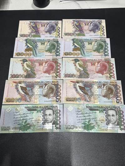 《外钞收藏家》第六百二十六期（精品场）（长期征集拍品、欢迎藏友们联系合作） - 圣多美与普林西比上一版本5张共2套（大部分全程无47，全部都是首发字冠）	UNC