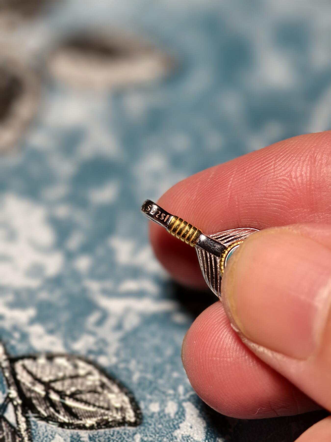 抚柳草堂-第二十四期章牌钱币  奖章勋章 满百包邮 放漏专场 银镶原矿绿松石羽毛卡子 925银镶嵌 高瓷高兰绿松石 支持国检 高端文玩定制款尾货放漏