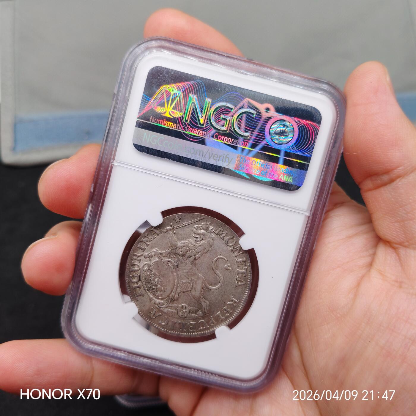 瑞士苏伊士1768年1/2盾景观银币