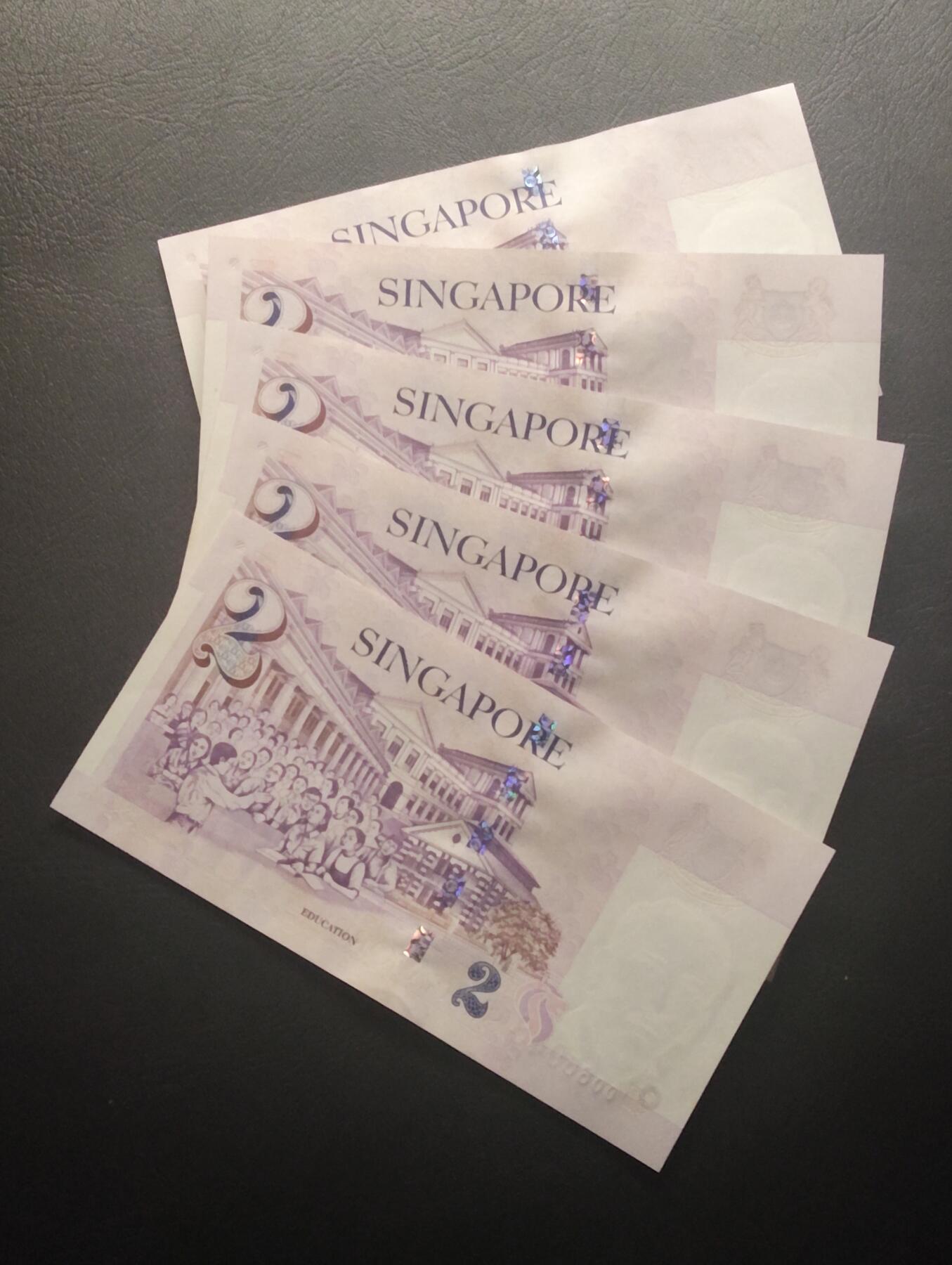 2026四月第二期，总第223期 新加坡2000年新千年2元纪念钞批量五张UNC微潮