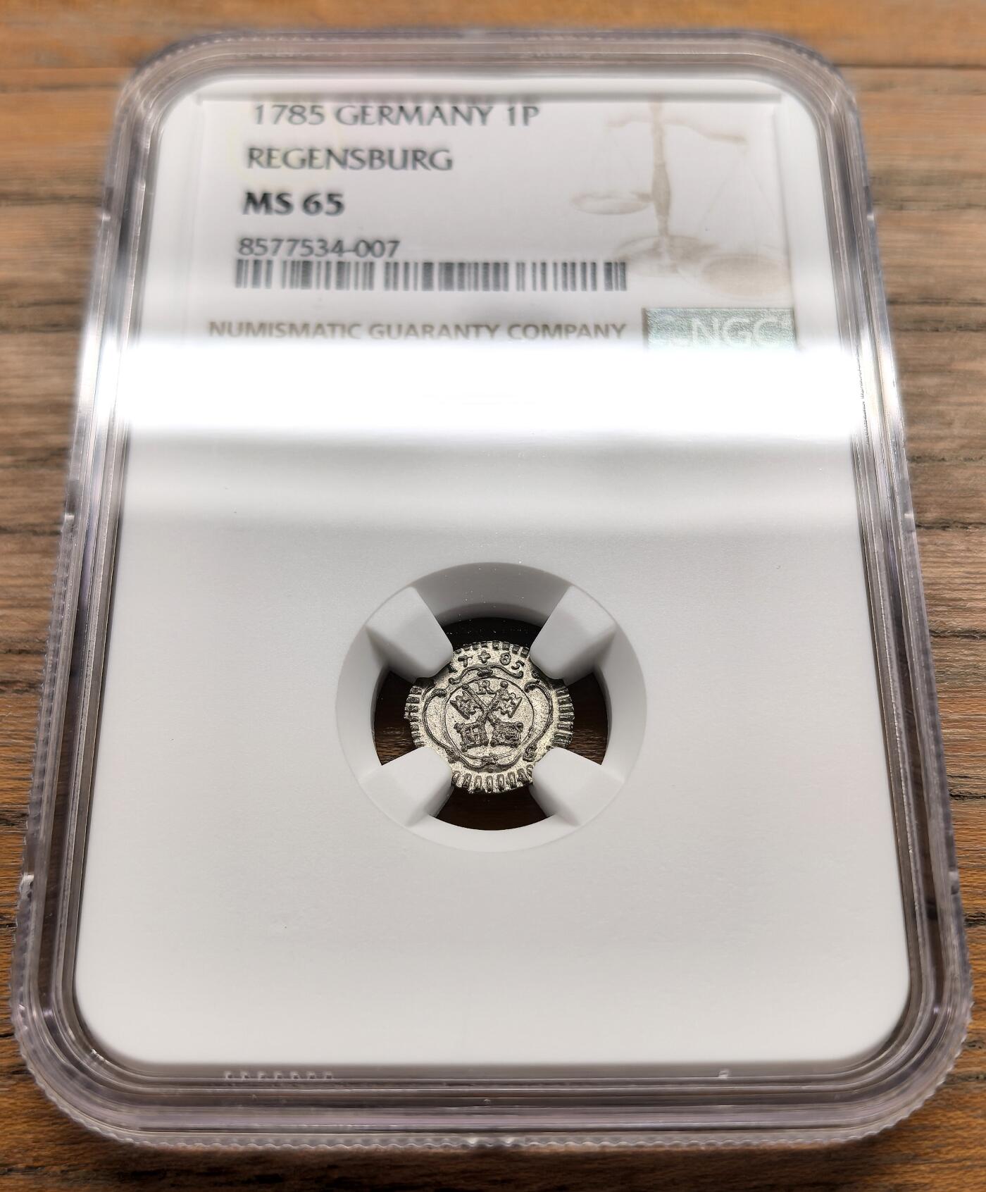 凡希社世界钱币微拍第三百二十二期 1785雷根斯堡自由市1芬尼银币NGC-MS65，银光高分收藏级！