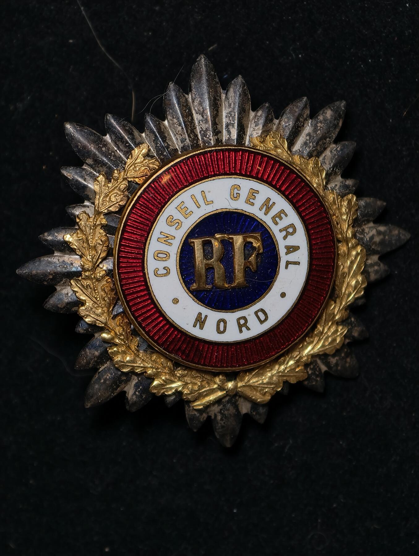 凯旋世界勋赏（第23期）（欢迎送拍）（对拍品有疑问请询问客服，不接受到手刀，出价默认拍品品相。请认真阅读拍卖规则！出价默认已认可！）（收到货请录制开箱视频，无视频概不处理问题。） 。