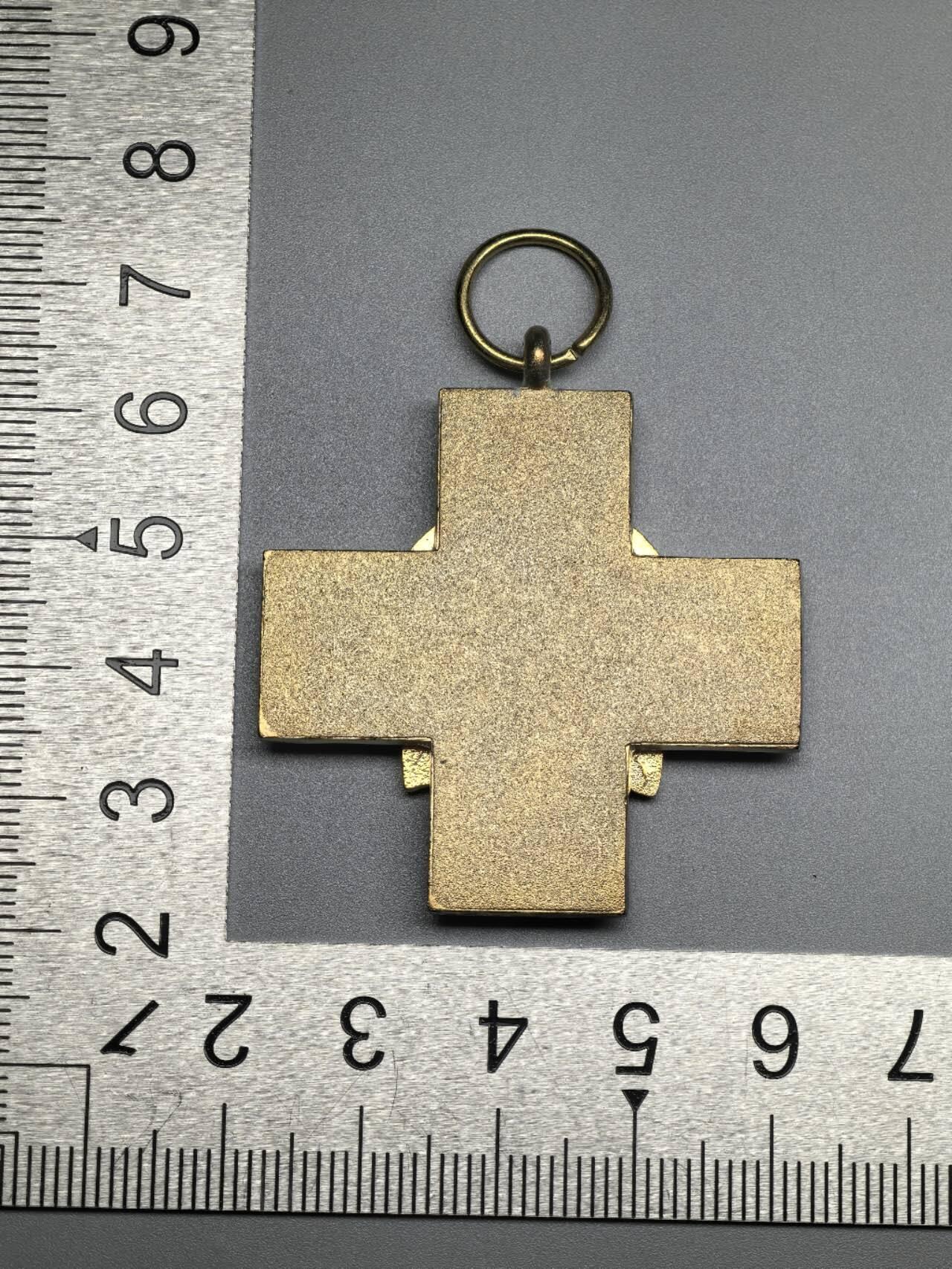 小驴勋章奖章收藏4月11日周六晚六点拍卖（珍爱和平，收藏战争，铭记历史，勿忘国耻，忠党爱国。有偿代拍，送拍规则在简介最后，参拍须阅读规则后再参拍，关系到运费包装发货时效真假辨别等关键信息，拍卖时不再发原图，看大图店主微信码在拍卖店铺介绍里） 现代工艺品 三级社会福利勋章 非原品