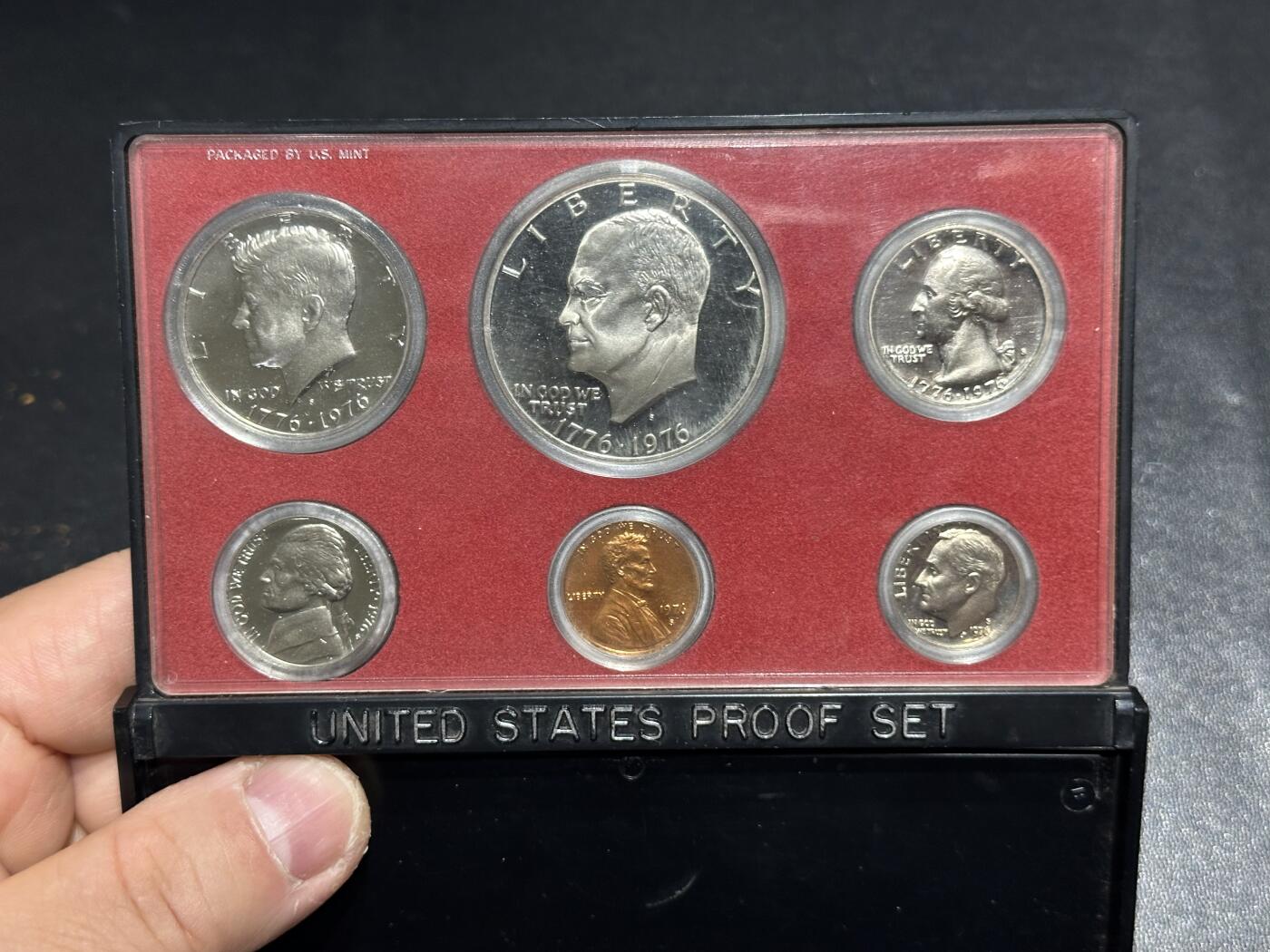 《外钞收藏家》第六百二十六期（精品场）（长期征集拍品、欢迎藏友们联系合作） 美国1976年精制6枚硬币一套，建国200周年纪念