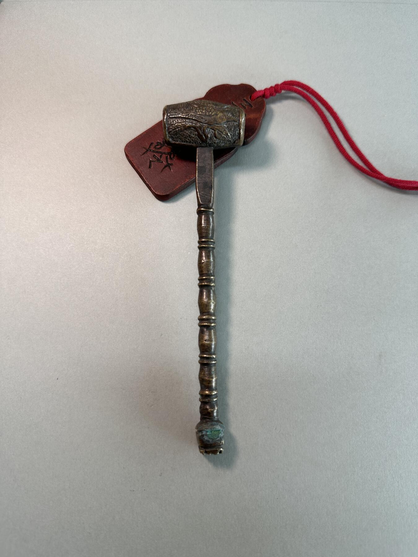 民国老黄铜錾花竹节柄花鸟纹小铜锤 传世良美品 民俗文玩雅器