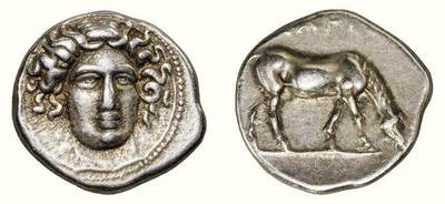 中贸圣佳2026四季・迎春拍卖会 六盈堂藏泉 钱币 证章 卡牌专场 - 古希腊塞萨利地区拉瑞萨城水泽仙女与马一德拉克马银币 长19.7mm