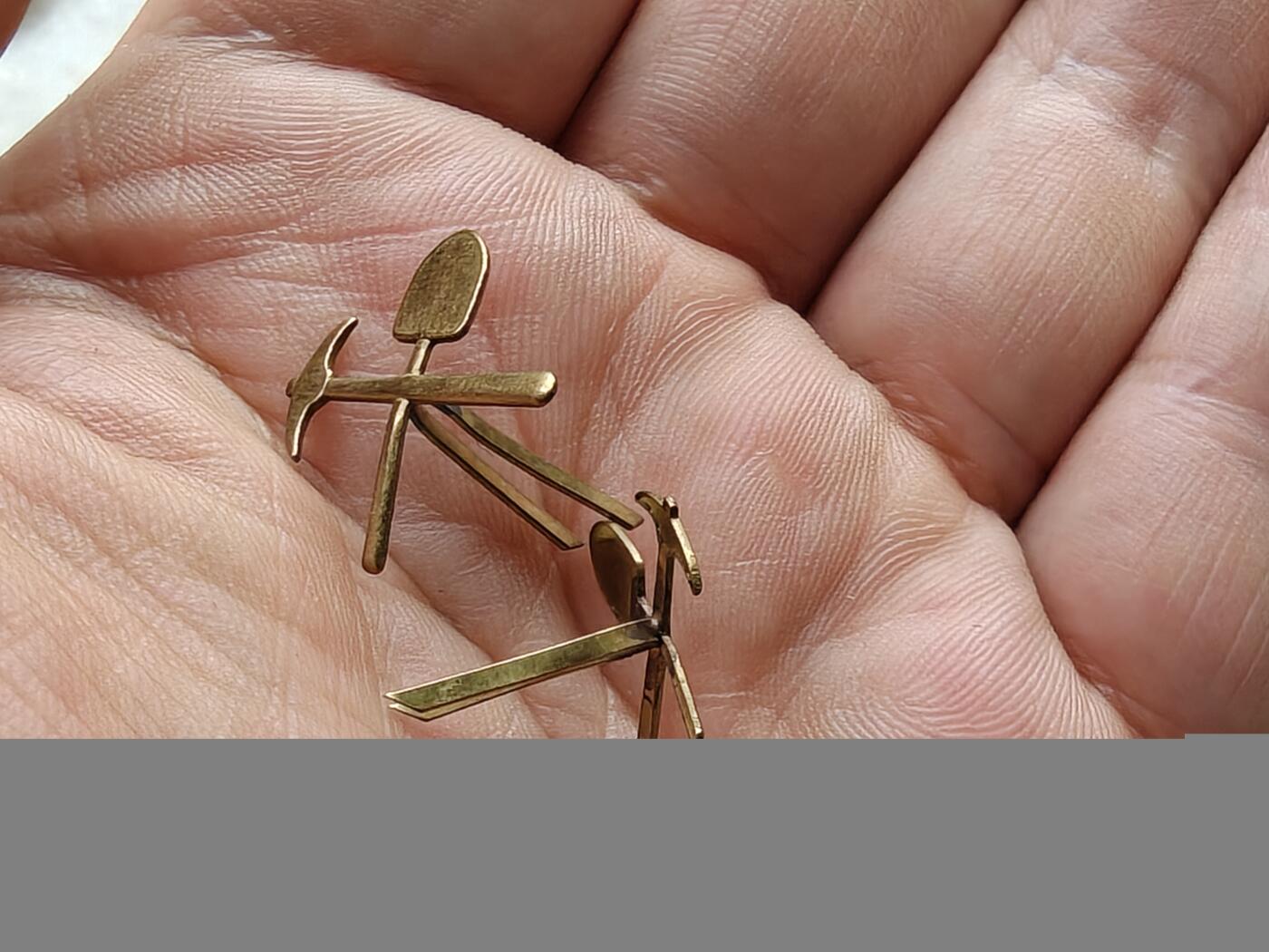 社会主义国家早期徽章符号专拍 工程徽章