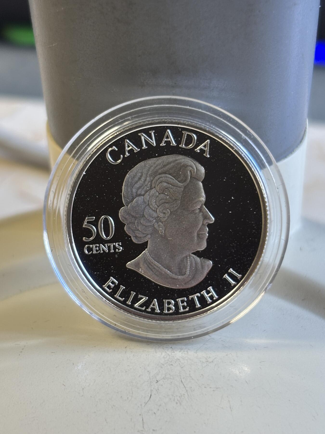 第197期拍卖 加拿大2004年美丽蝴蝶系列虎凤蝶全息幻彩纪念银币，925银，9.3克，发行20000枚