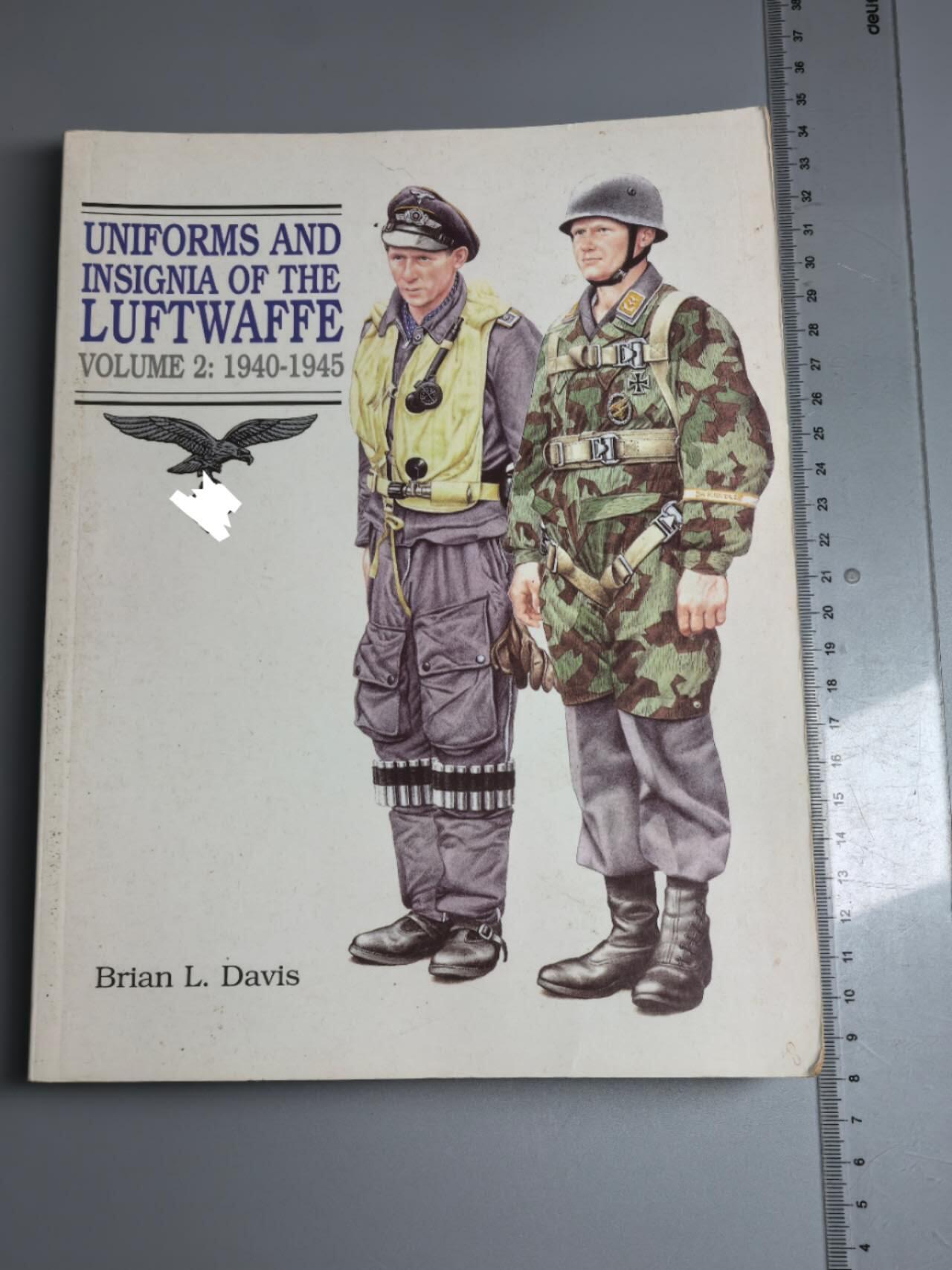 小驴勋章奖章收藏4月11日周六晚六点拍卖（珍爱和平，收藏战争，铭记历史，勿忘国耻，忠党爱国。有偿代拍，送拍规则在简介最后，参拍须阅读规则后再参拍，关系到运费包装发货时效真假辨别等关键信息，拍卖时不再发原图，看大图店主微信码在拍卖店铺介绍里）