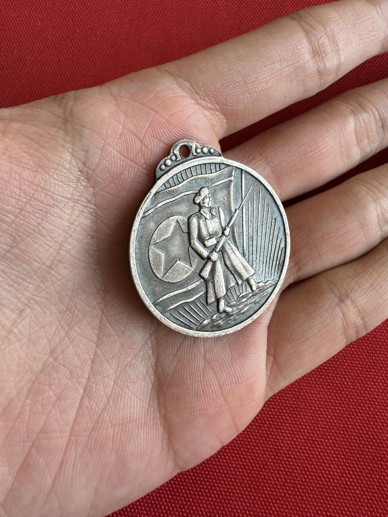 五哥徽章群   11号周六晚上八点4群联拍 银章