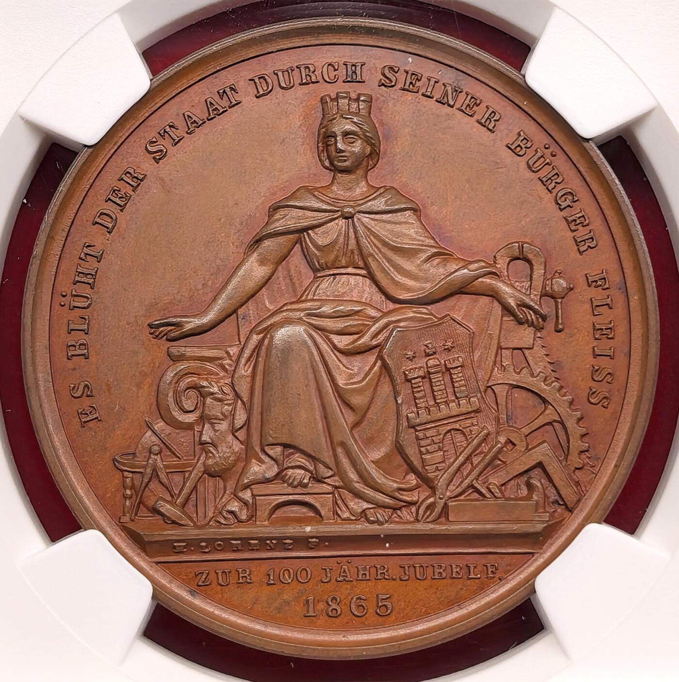 凡希社世界钱币微拍第三百二十二期 1865德国汉堡艺术与手工业促进会百年纪念铜章NGC-MS64，铜光温润，高浮雕细节一流，章牌名家loos作品，章面为象征汉堡的拟人化女性形象，环绕文字：ES BLÜHT DER STAAT DURCH SEINER BÜRGER FLEISS，意为“国家因公民的勤奋而繁荣”。