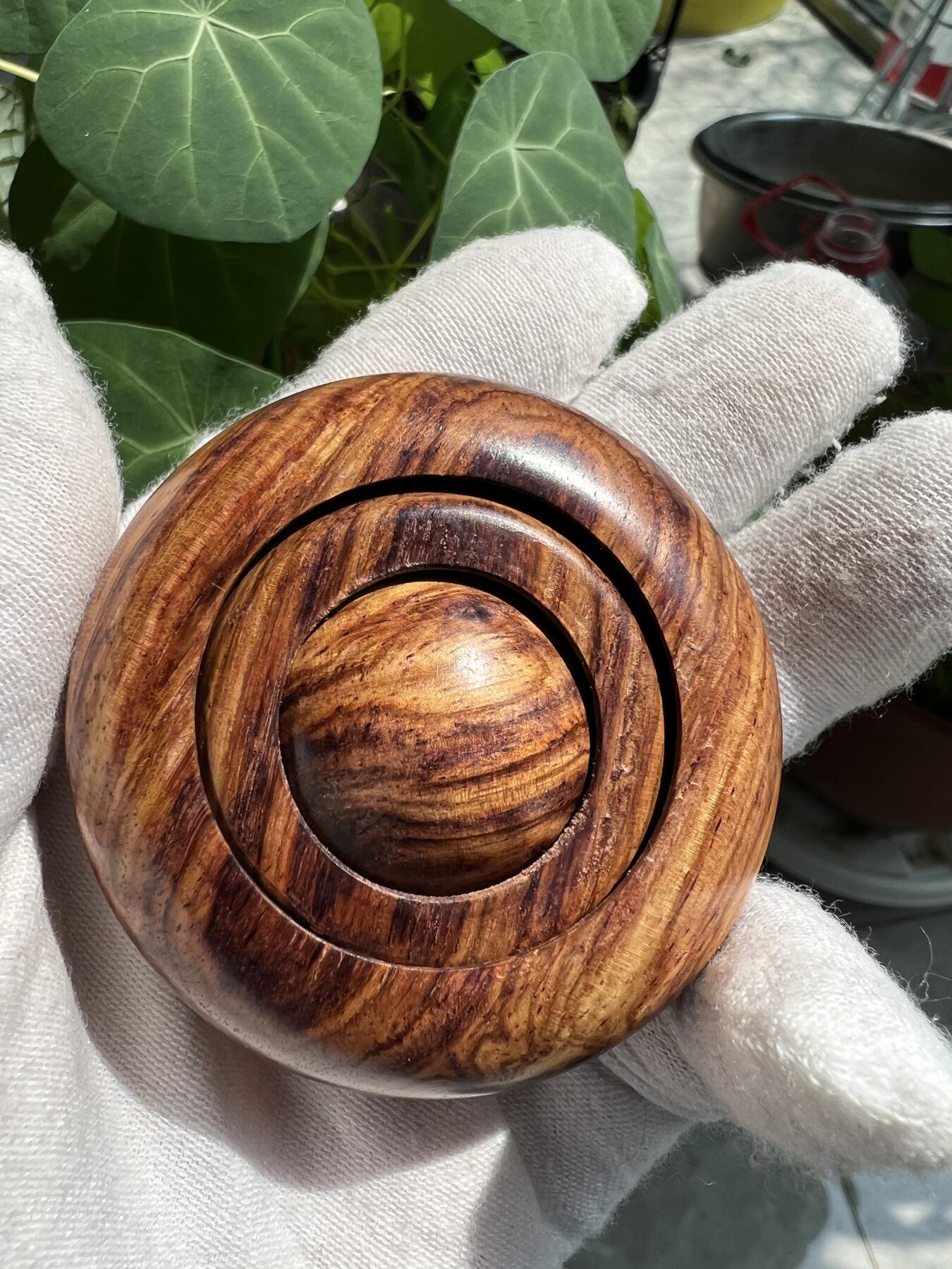 零元拍：精工海南黄花梨鬼工转运珠，一块料做出：58/22MM，内珠：28.5MM