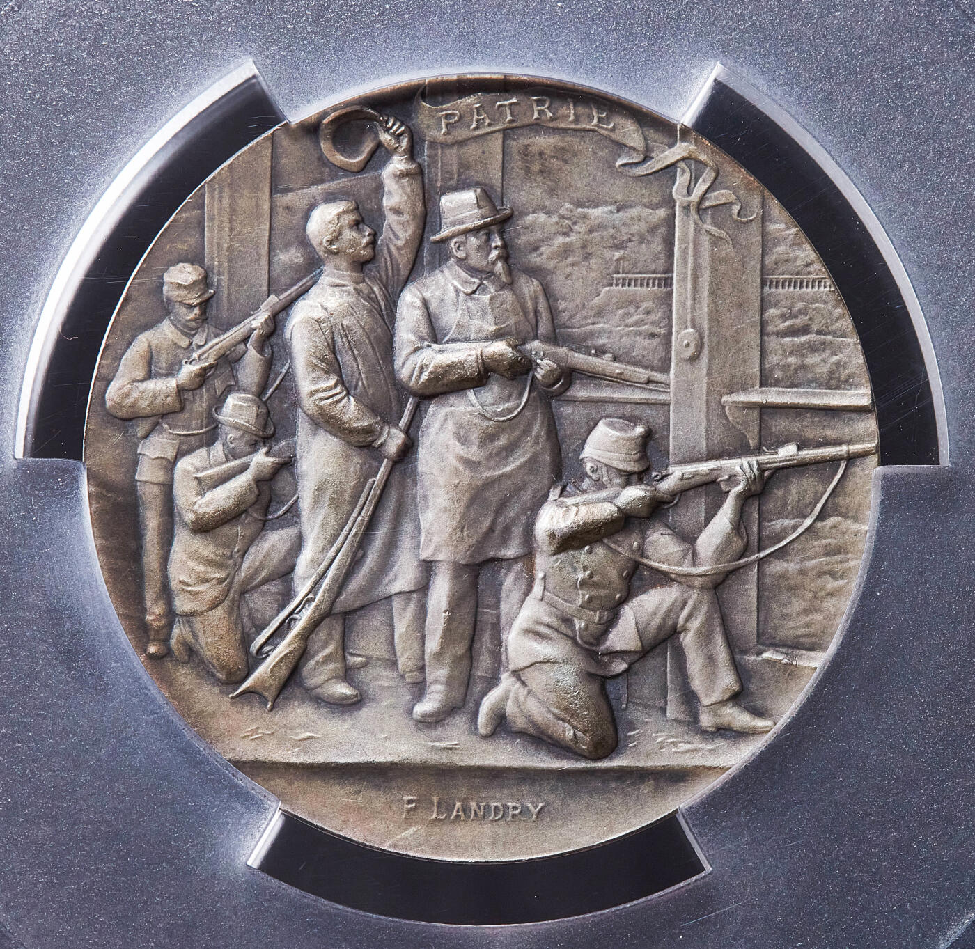 【俄甄集藏】满园春色-2026年(051)04-22星期三 晚 19:30 全场包邮 瑞士1898年纪念纳沙泰尔射击节大银章，PCGS SP64，黄油彩包浆，经典品种，直径：45mm