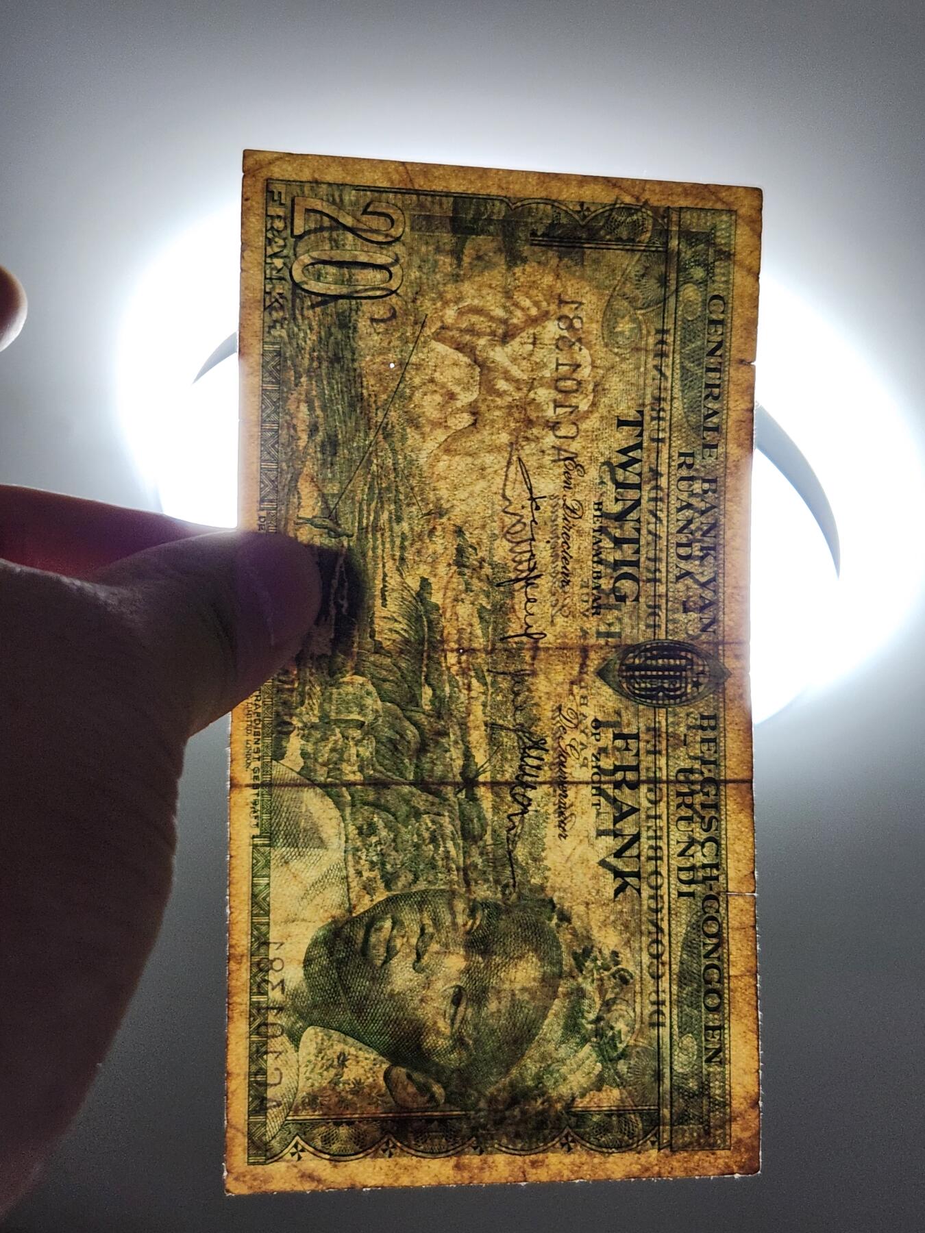 4月11号晚上8点 中外纸币自动截拍第55场 比属刚果1957年20法郎 原票美品