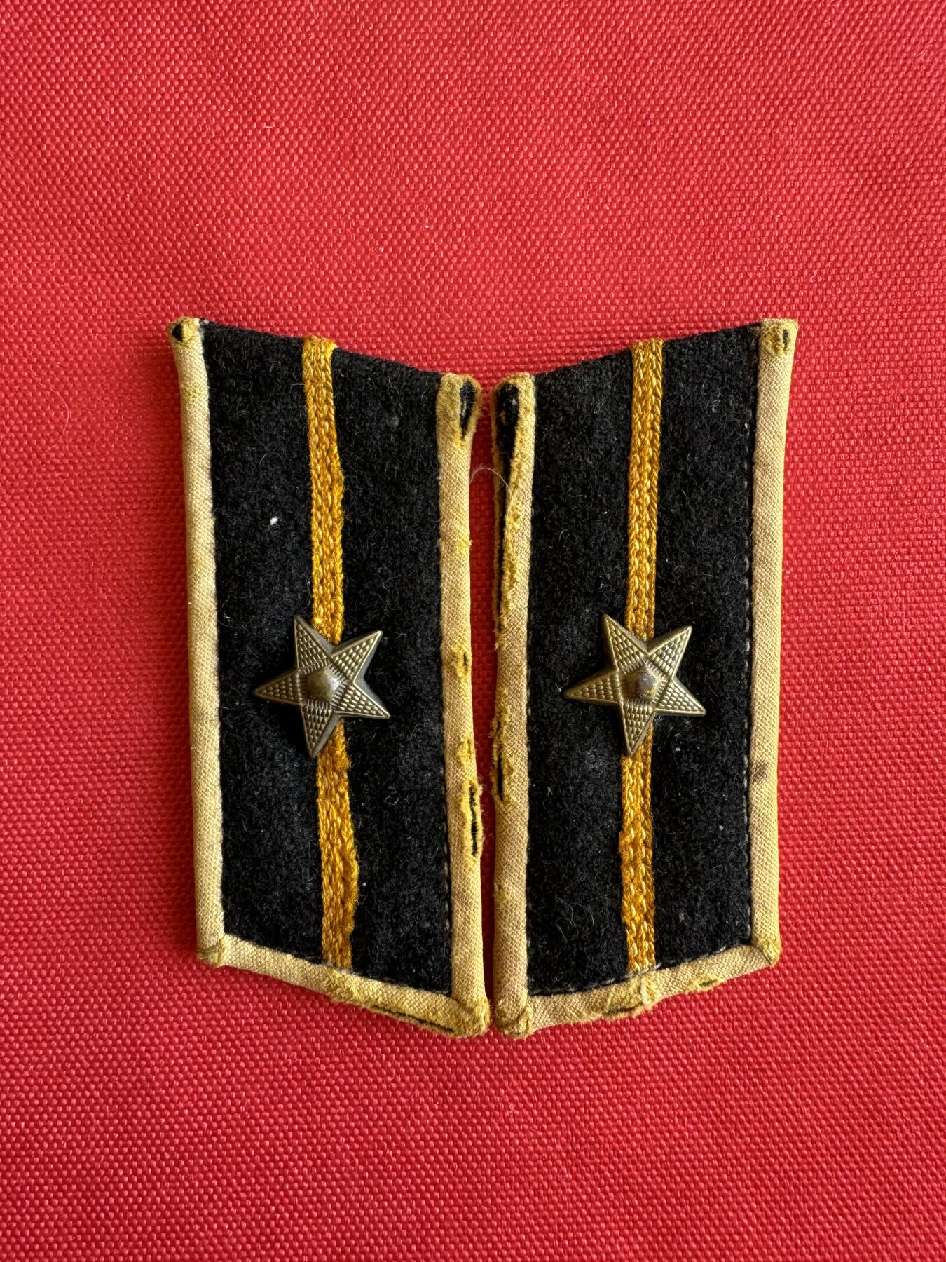 五哥徽章群   11号周六晚上八点4群联拍 领章