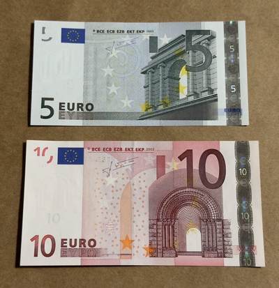 【礼羽收藏】🌏世界钱币拍卖第132期 - 02版5-10欧元二签稀缺爱尔兰签名unc品相