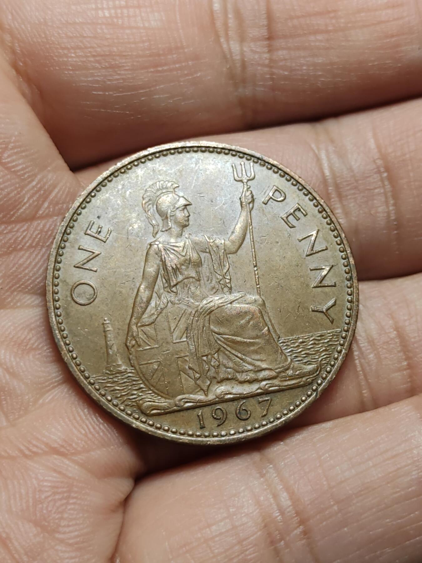 2026年第四十三场(总第二百一十二场）外国好品散币场(免佣金) 英国🇬🇧1967年1便士(伊丽莎白二世青年桂冠第二版，普制币关门年)