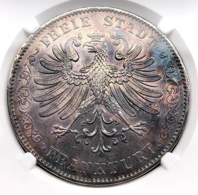 凡希社世界钱币微拍第三百二十二期 - 1846德国法兰克福自由市鹰徽2泰勒大银NGC-AU58，紫金彩，包浆油润感极佳，1846年正处于德意志邦联货币的统一阶段，币面标注泰勒与盾两种面值，适配邦联内不同地区的货币体系，是法兰克福作为德意志金融中心的象征。