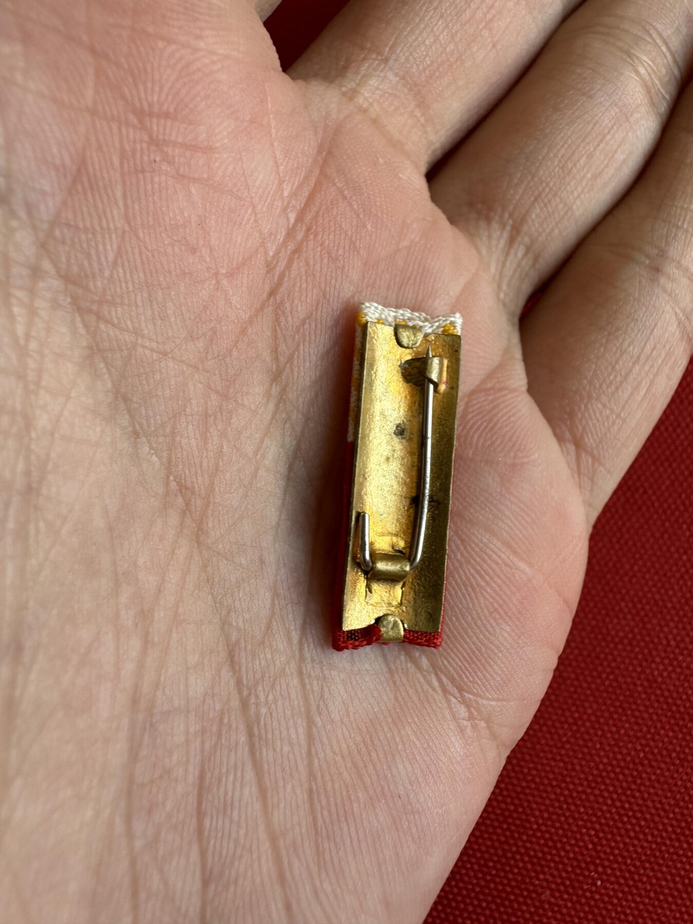 五哥徽章群   11号周六晚上八点4群联拍 略章