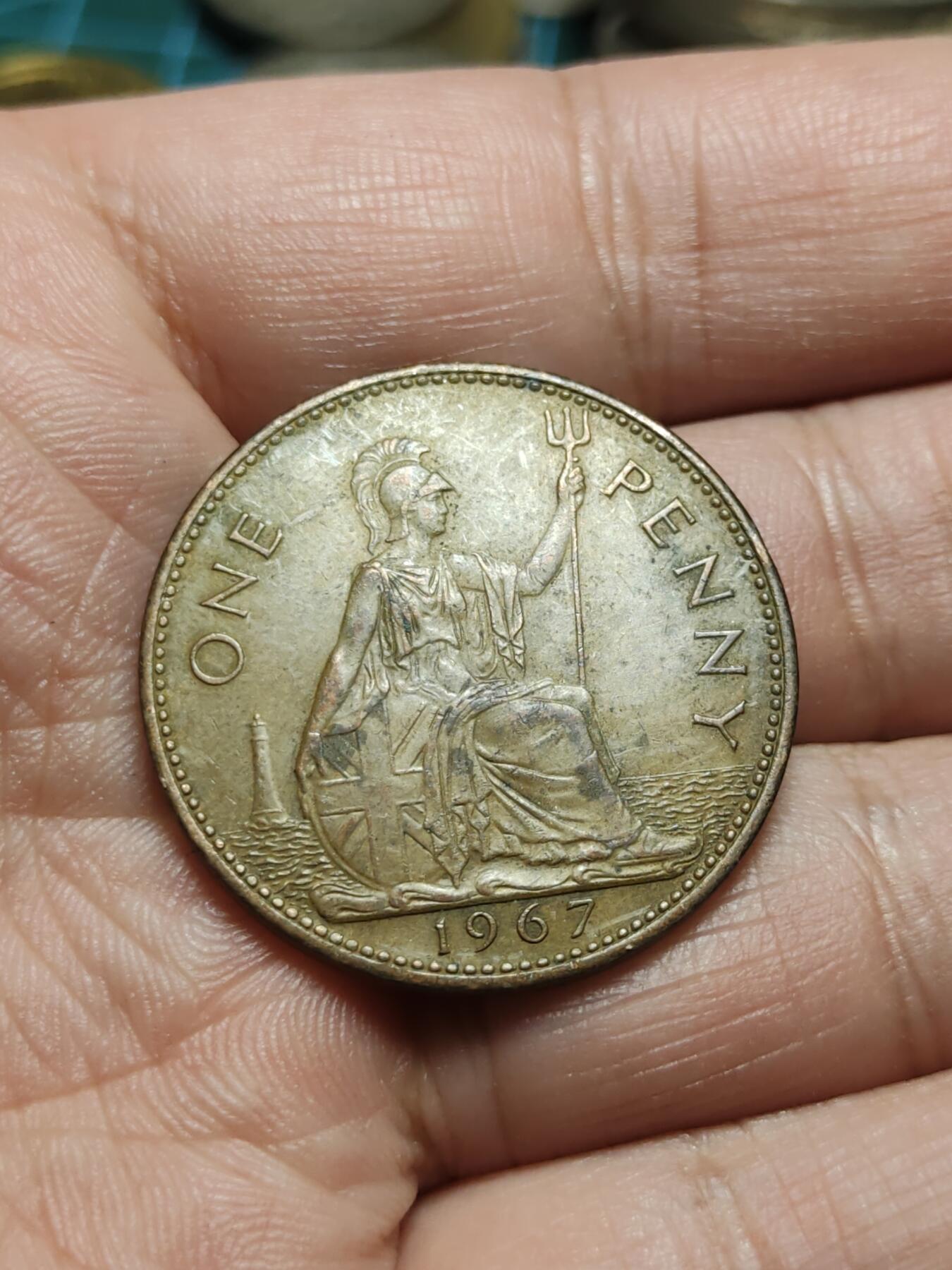 2026年第四十三场(总第二百一十二场）外国好品散币场(免佣金) 英国🇬🇧1967年1便士(伊丽莎白二世青年桂冠第二版，普制币关门年)