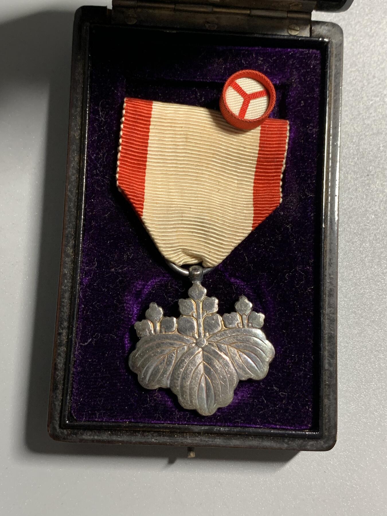 远东徽章小铺4月12日周日晚上9点结束 八等白叶