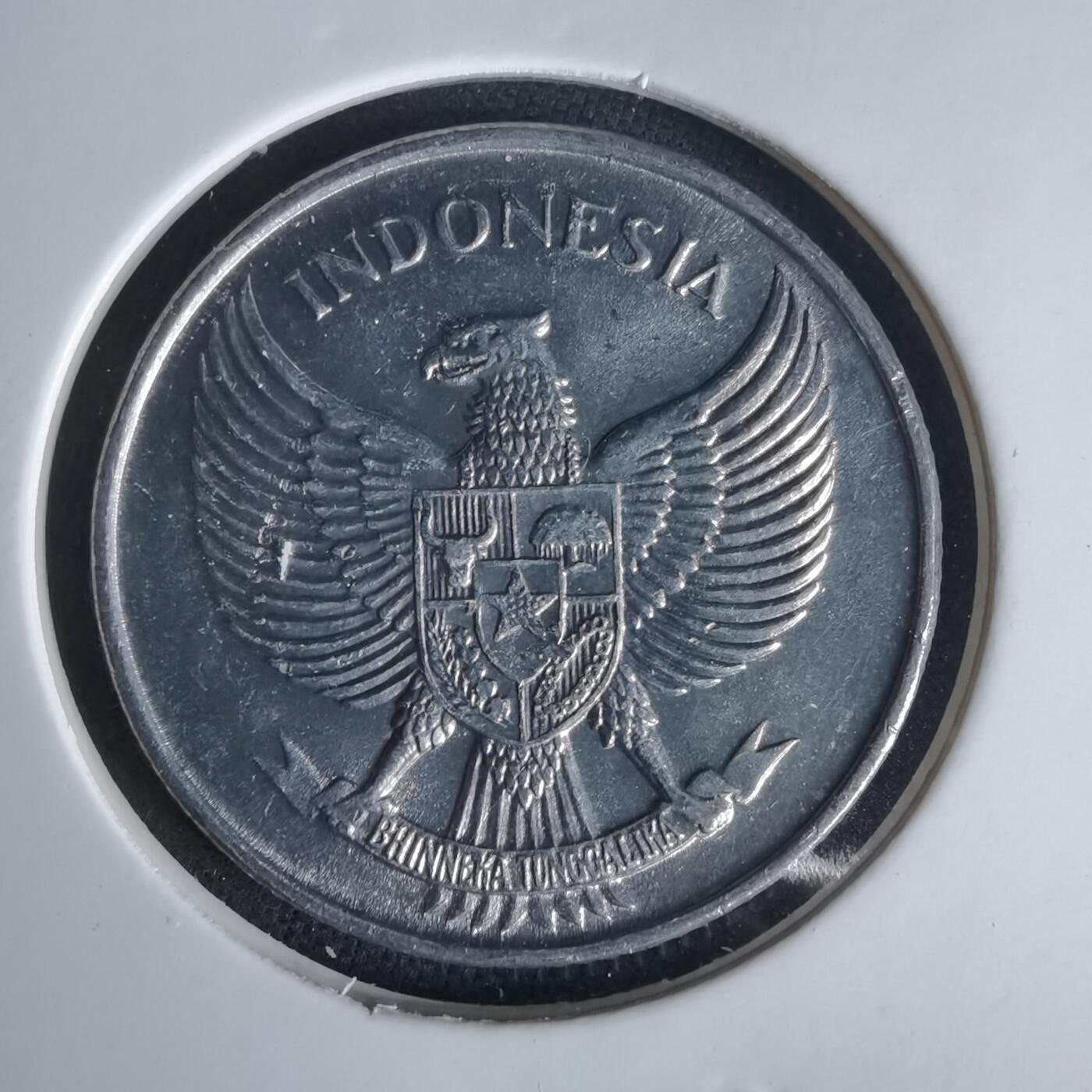 沼泽如烟--第1049场 印度尼西亚1957年25分