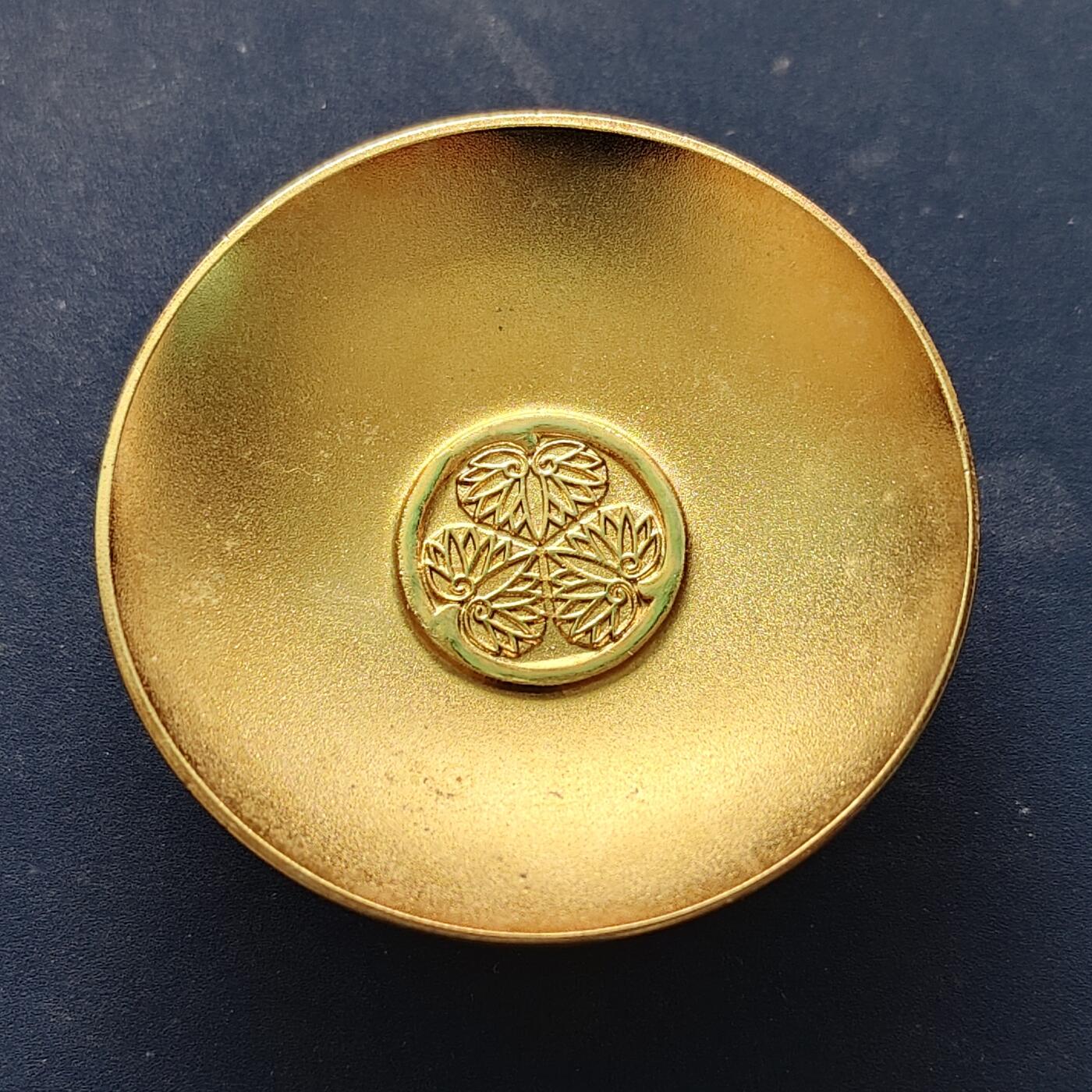 【全场包邮】纯粹捡漏拍521场 【杂件】镀金小碗+卡牌一批+扑克一副