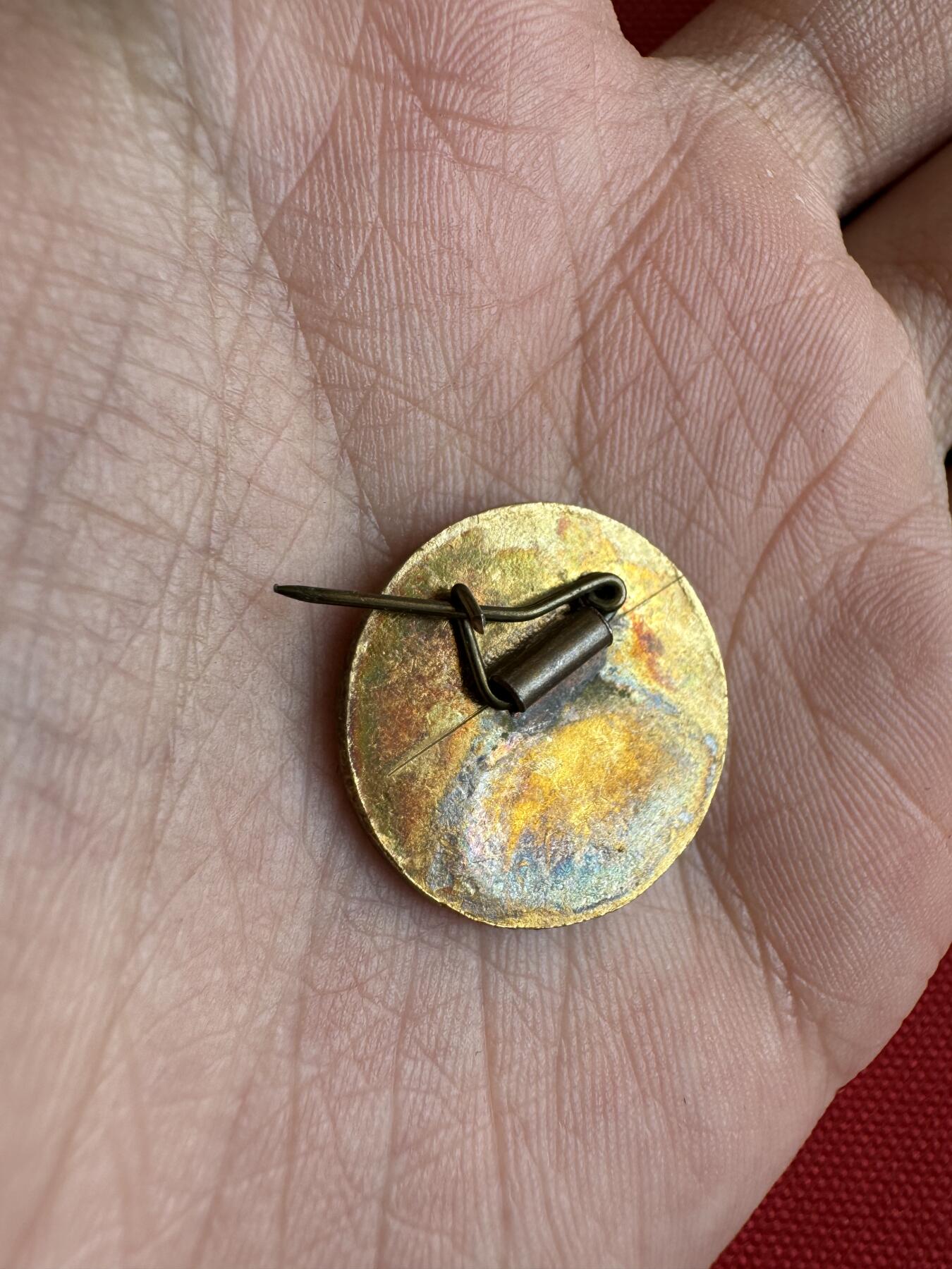 五哥徽章群   11号周六晚上八点4群联拍 国庆