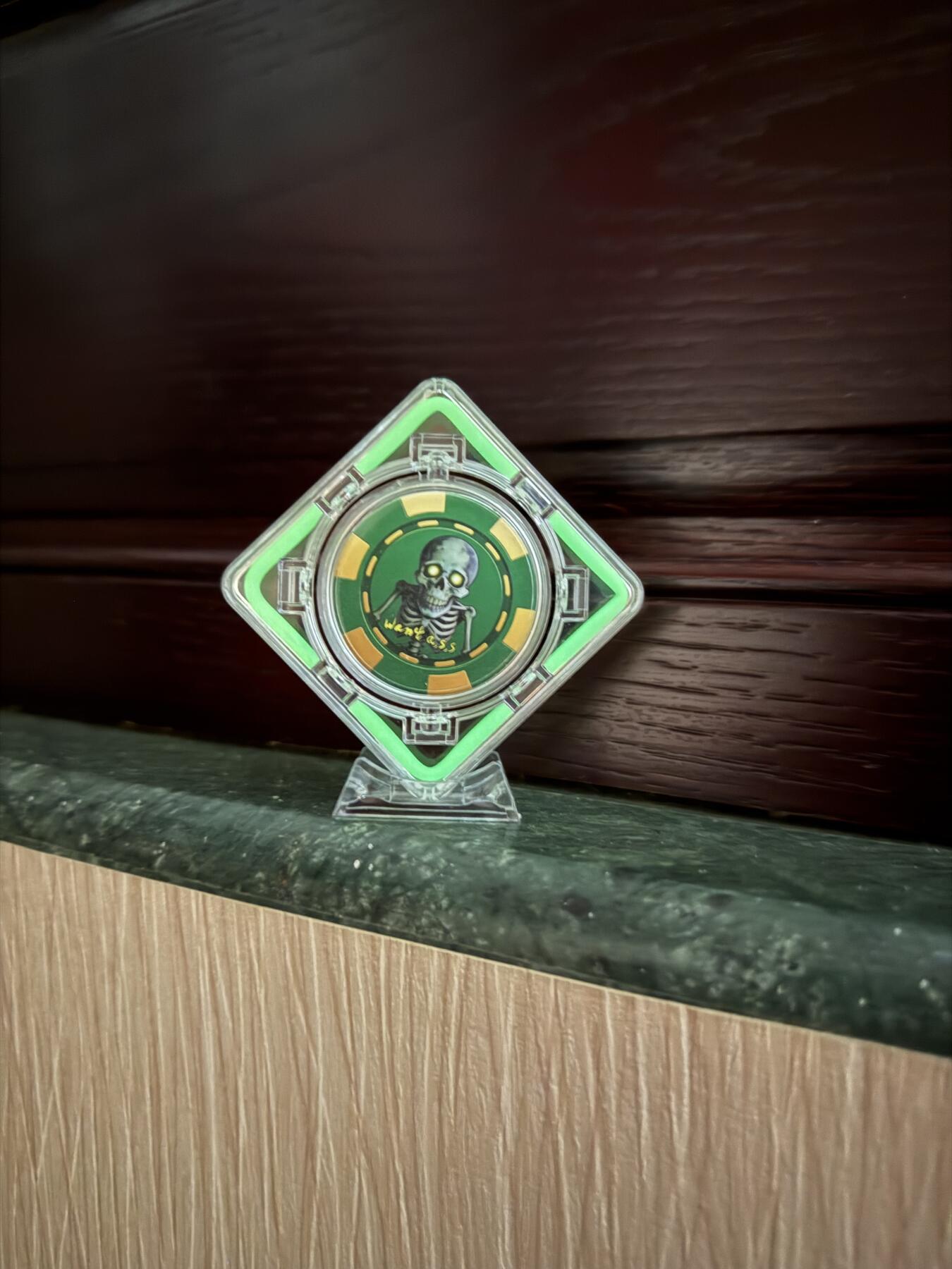 CSIS-GREAT评级精品钱币拍卖第三百四十八期 忘了爱摇滚乐团2026年灵异筹码系列首枚马来西亚云顶高原女鬼啃人头彩色陶瓷筹码币纪念章