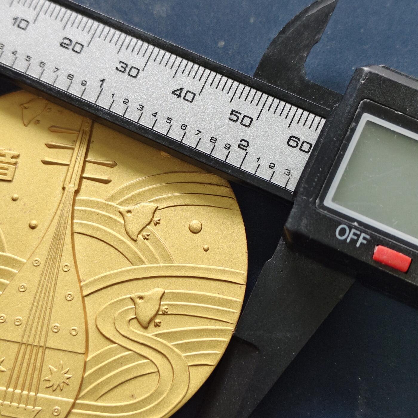 【全场包邮】纯粹捡漏拍521场 【批量】日本盒装纪念章3组-音乐协会60MM章+赏菊大会55毫米章+西伯利亚展纪念2枚套章