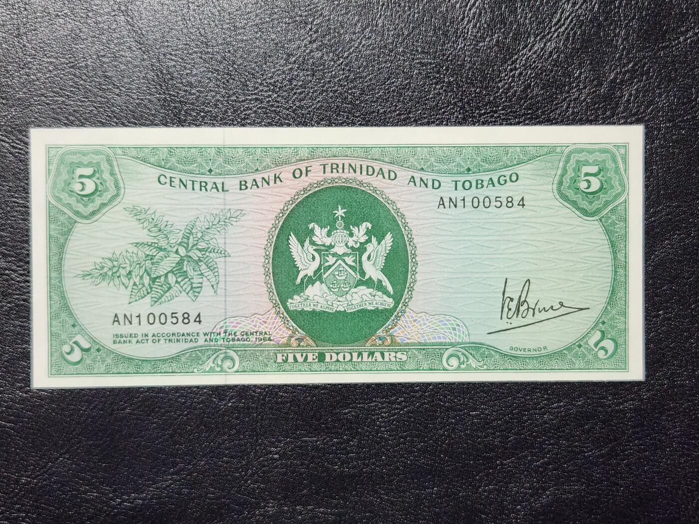 4月11号晚上8点 中外纸币自动截拍第55场 特立尼达和多巴哥5元纸币 1964-77年独立首版首签 新品