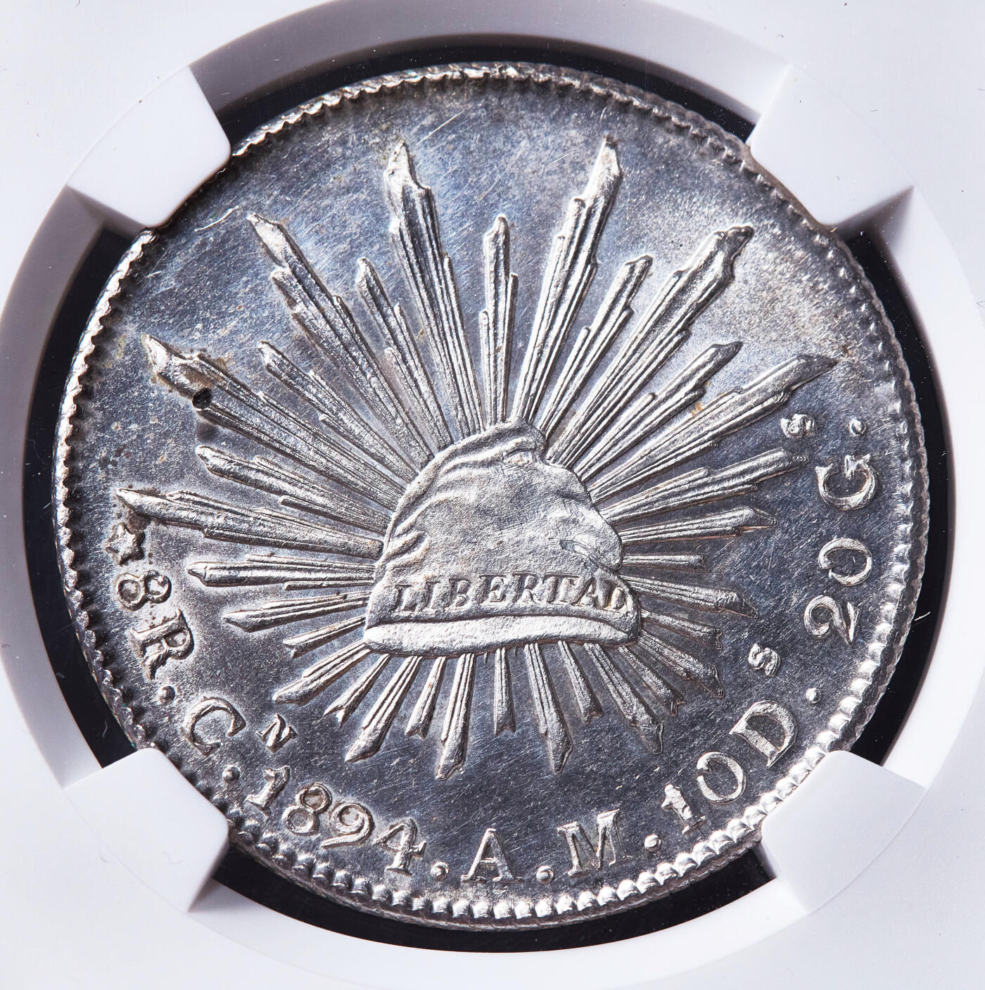 【俄甄集藏】满园春色-2026年(051)04-22星期三 晚 19:30 全场包邮 墨西哥1894年Cn AM版8里亚尔鹰洋大银币，NGC UNCD，转光品相，底板凝霜，少见版别