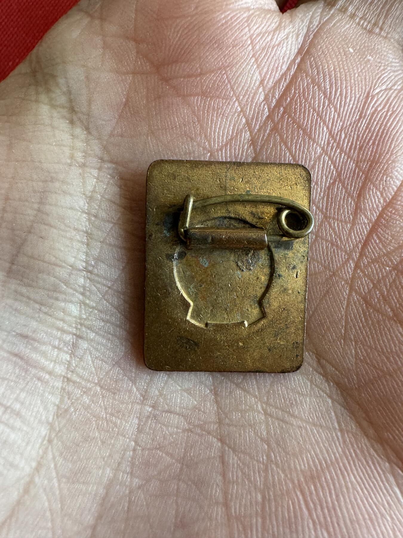 五哥徽章群   11号周六晚上八点4群联拍 国庆