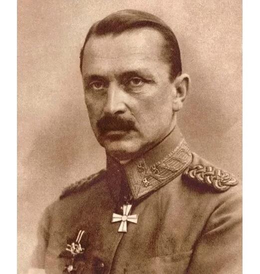 【旋风钱币】4月18日19:00准时开拍 精美欧洲币章、银币银章、第三帝国钱币等 全场包邮！ 芬兰国父曼纳海姆元帅+二战苏芬战争 高浮雕精制大镀金章 40MM